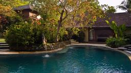 villa-bougainvillea